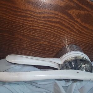 White Stainless Steel Potato Ricer
